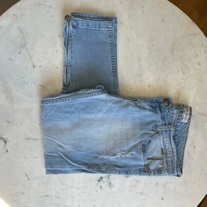 2/$20 Light Wash Jeans, 8